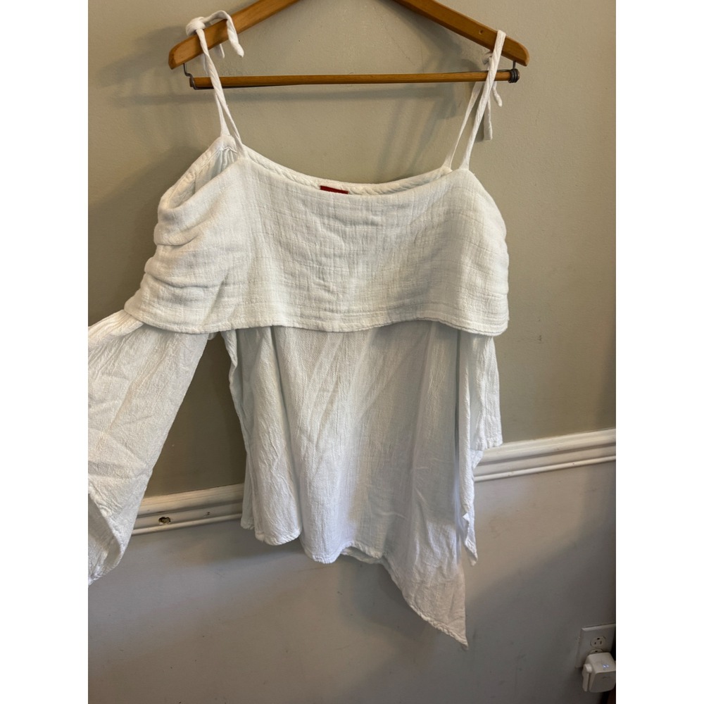 Oh My Gauze White Cotton Cold Shoulder Bell Sleeve Asymmetrical Top Size 1 S/M